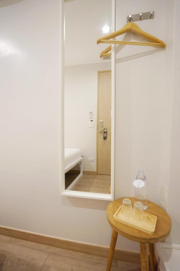 Yakthai Poshtel Bangkok Esterno foto