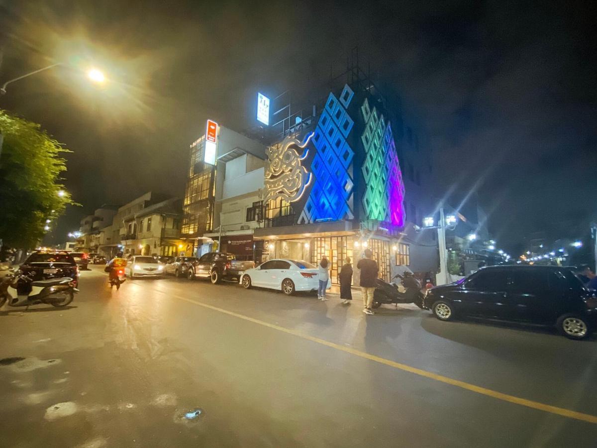 Yakthai Poshtel Bangkok Esterno foto